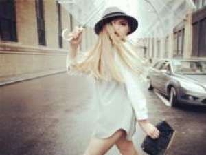 欧美头像。圣言。 做疯子的好处是：做错