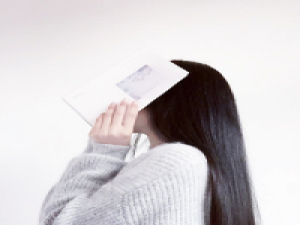 画旧模样。 无意间看见了他和别人