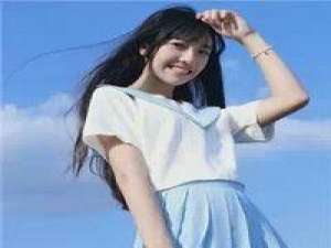 三蜜。 春光不必趁早，冬霜不