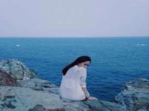 婪瘾。 我拿青春这杯美酒与你