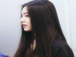 风霜满头也算白首 孤独的世俗吃了，一颗