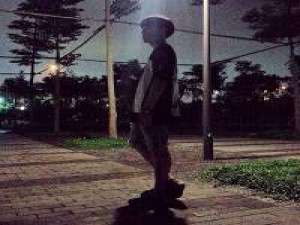 [ 男头 ] 没有人会在原地等着谁。 要先努力，才有机会膨
