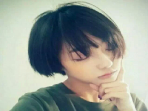 看一下吧，第一次发女头。 人生像一块矿石，它在