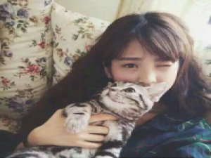 握在手中却流失于指缝 我一时冲动松了手，你