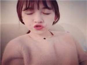 故事与她。 未来一定很好，即使现