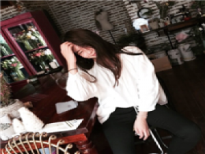 源网络 不喜随看 爷爷说：周杰伦出家一