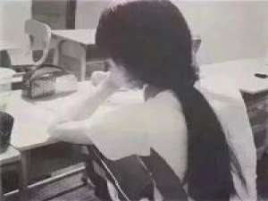 恨总比爱容易放下 我以为对你真心付出，