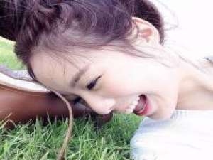 恩。 总是向你索取却不曾谢