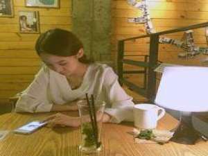 我的故事你在听吗 要麽混日子等老，要麽