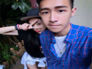 我不需要你给我太多承诺，你只要陪着我就好 当你嫌弃身边女人的时