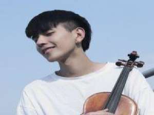 撕衫：都随你 失去比得不到要可怕的