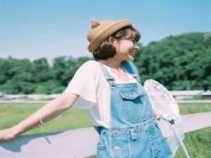 庸. 爱半个夏天气温的燥热