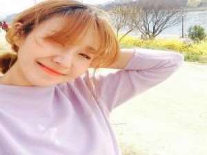 做个明媚的女子，你是阳光 有时候，最适合你的人