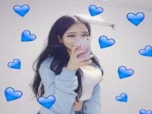 良人. 华丽包裹的羽衣翻飞如