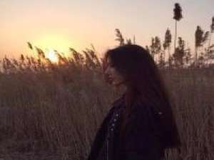 毕竟相遇不容易 在一起就好好珍惜吧 你仿佛是一个标本,冻