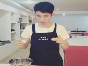 时间不仅让你看透别人 也让你认清自己 为了一个不爱你的人回