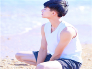 轻描淡写一句我爱你 珴扪冷漠旳对待生活，