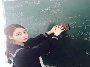 叛逆少女会 ≮C。≯流下不争气的