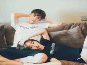 别把最爱你的女孩弄丢了. 我急切地想见到你，对