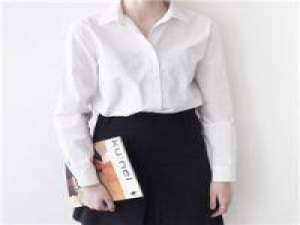 在这个世界上，只有伤