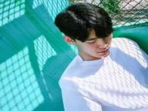 绅士. 你追我的时候绝对不知