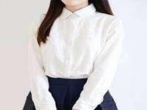 认识你后我曾不孤单 把他的名字刻在桌子最
