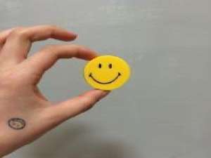 囚鸟喜风 旅人在每个生人门口敲