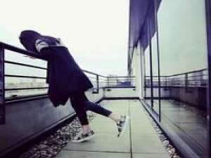 不喜勿喷 万劫不复的深情却抵不