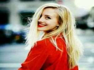 陷入尘缘 你总对他低头 你认为