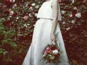 泛滥 你把沉默定格在半空，