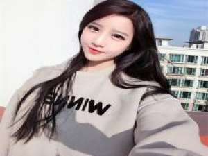 当年情怀 悲伤它紧紧的死拽着我