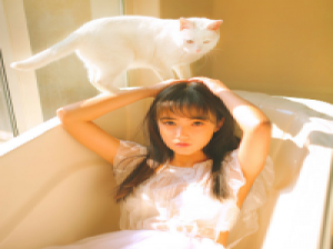 觊觎 希望你能拿着一袋子我