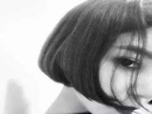 随波逐流。 “他有情书他有酒 他