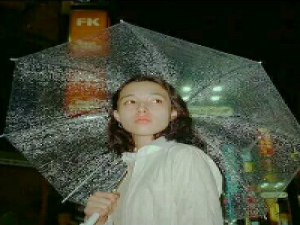 硬脾气 恨夜难成眠，洒下一地