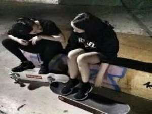 说谎 让未来到来 让过去过