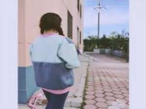 我尝过爱情和友情满盘皆输的味道 感动只是一刹那 可感