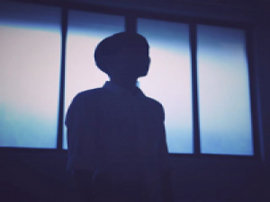 陳A. 你用冰冷的指尖，在我