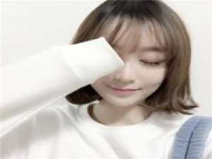 短发控. 谁都没有你来的狠心，