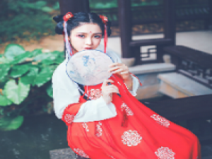 也许有你爱的° 何必拿尊严去挽留一个