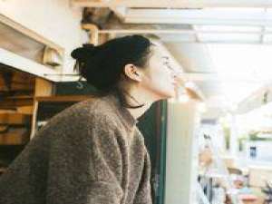 一个人要像一支队伍 未来很迷茫 走好眼下