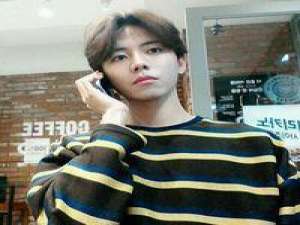 嗯. 海阔天空狂风暴雨以后