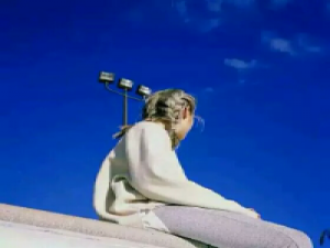 叶无言， Love under