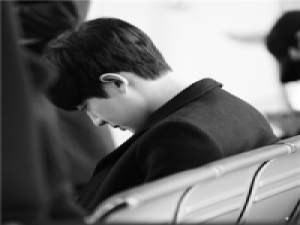 爱恨随意 我锁碎的念叨起曾经在