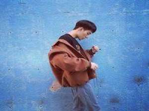 别总对过去不甘心对未来不确定对今天无所谓 让我流泪的人，我一定