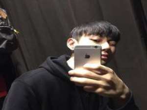 简讯 阳光，直射进我的房间