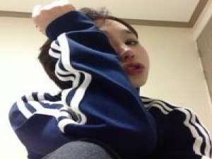 最好的感觉是你什么事都愿意和我讲 满心向你却只字不提