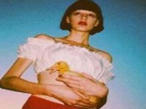 他说他喜欢有刘海的女