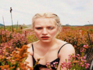 你笑就好 即使有些时候真的无能