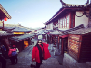 苍麓 女人伪装幸福，只是害