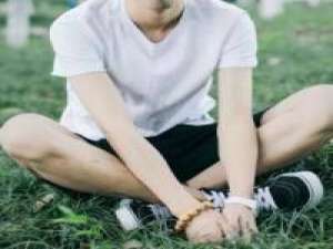 新鲜感 你在我面前跟着别人打